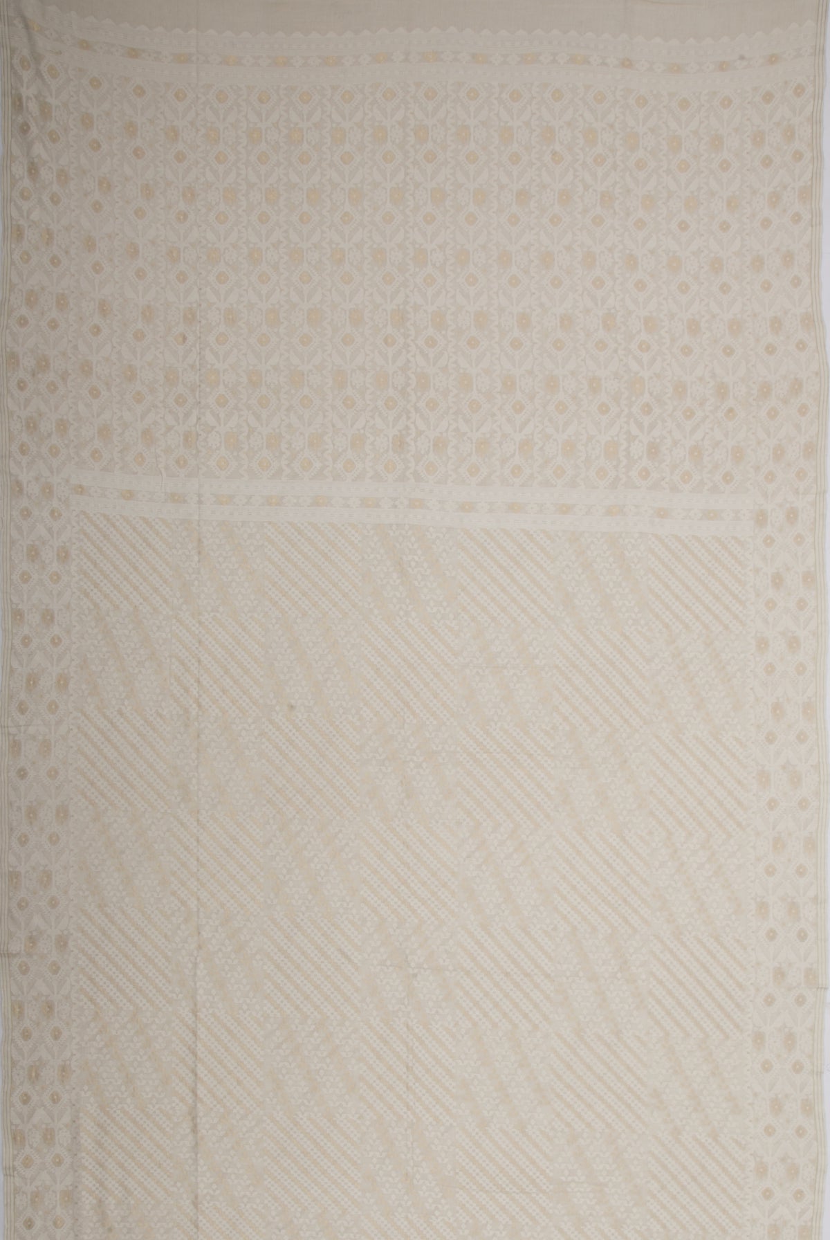 Masterpiece Dhakai Muslin Jamdani Cotton Off-White Saree